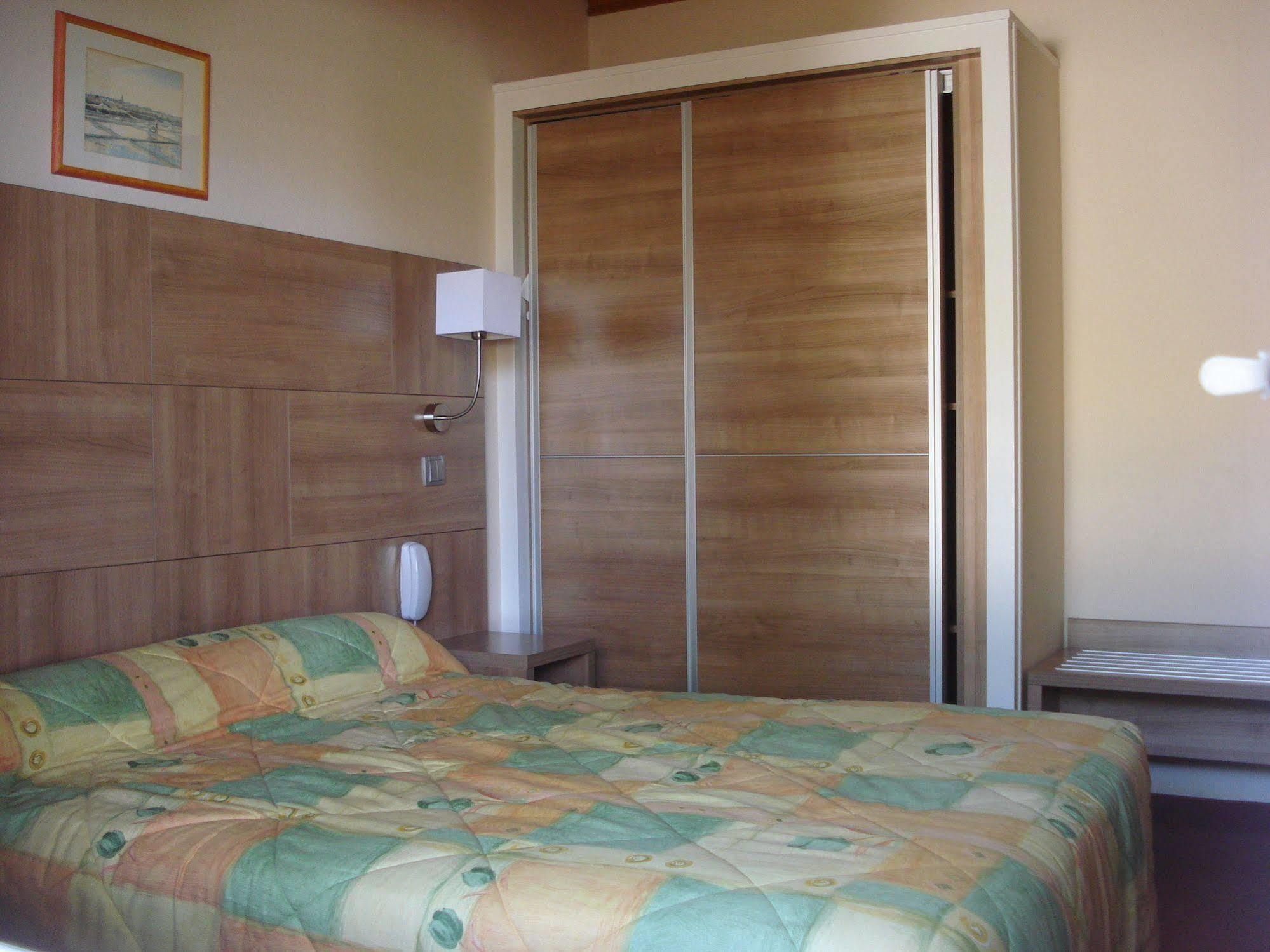 Hotel La Belle Etoile Thouaré-sur-Loire Екстериор снимка